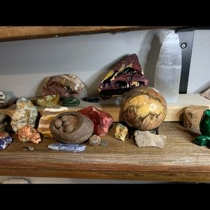 Rock/mineral display lot